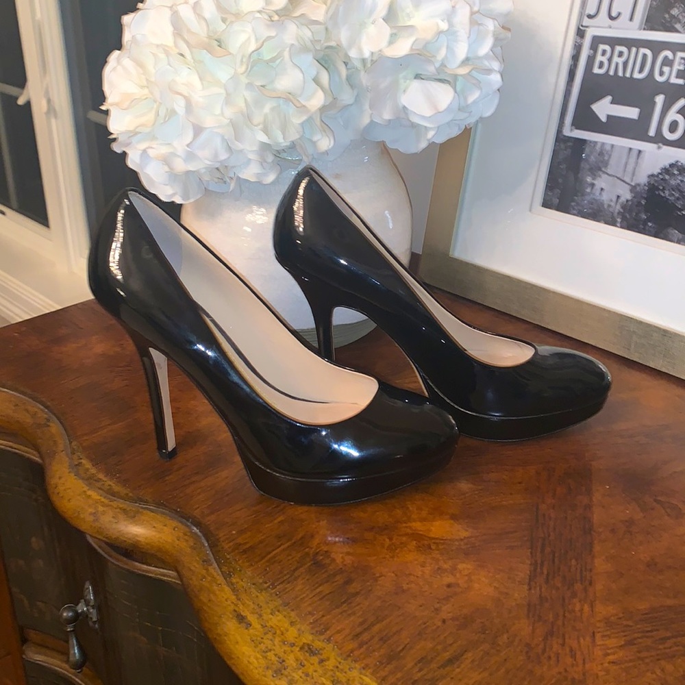 Joan and David Platform Pumps